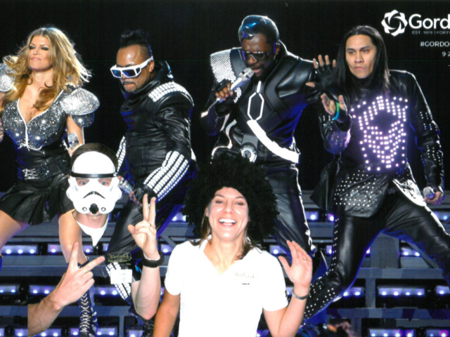 Green screen - Timehop to the '00s!